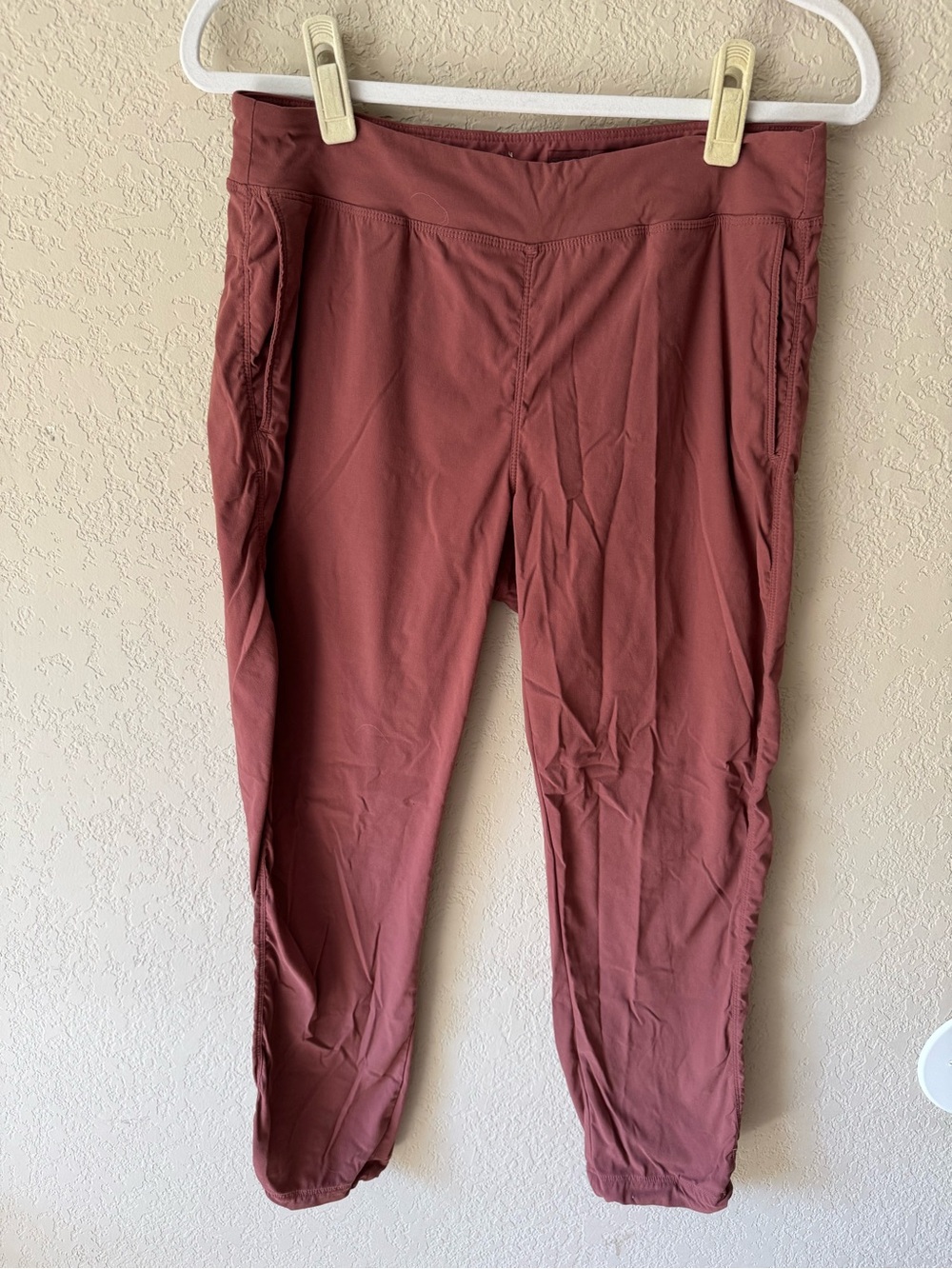 Mountain Hardware Red Lightweight Pants with Cinch Leg Closure